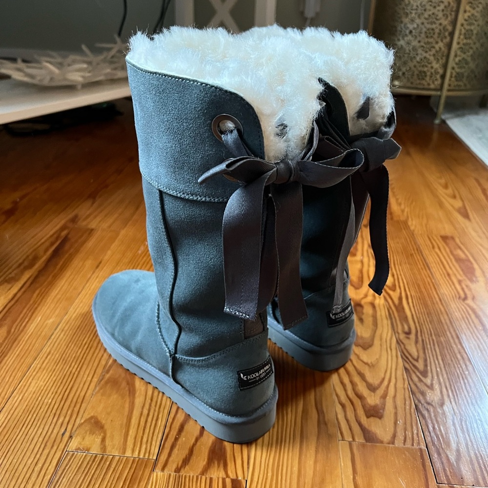 Kookaburra by Ugg boots